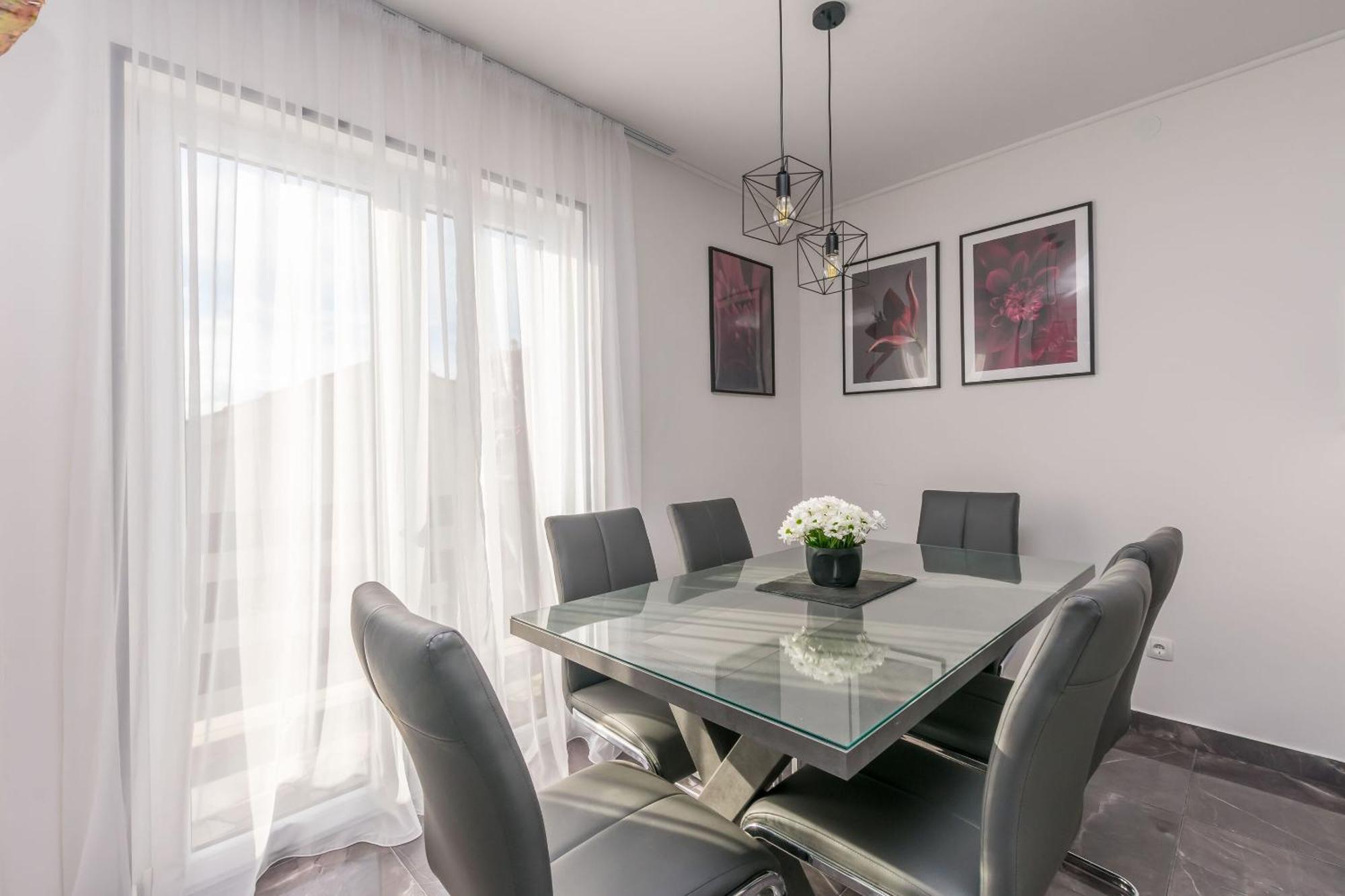 Apartments Mladen Duće Extérieur photo