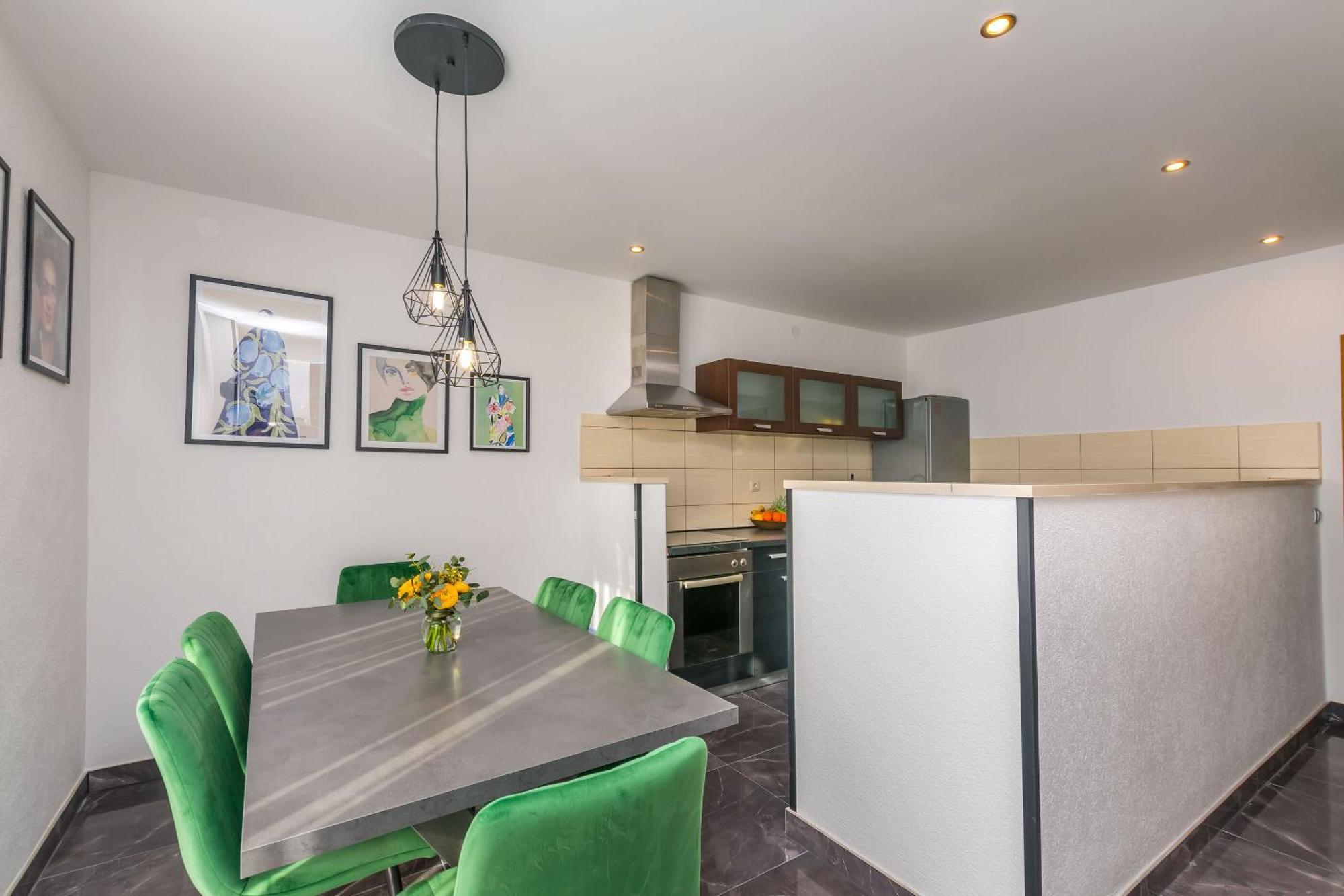 Apartments Mladen Duće Extérieur photo
